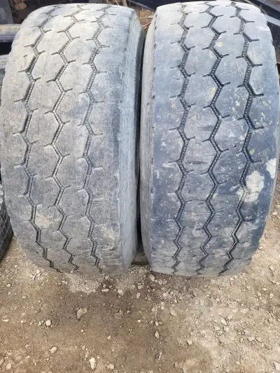 Toyo M320 steer tires 425 65 22.5 30 / 40 % tread Mounted on 1 inch offset Alcoas $1500.00