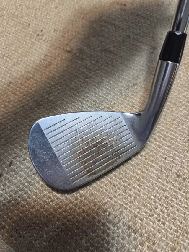titleist T200 8 iron in Golf in London - Image 3