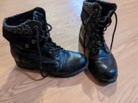 Size 7 - Winter boots - Bottes
