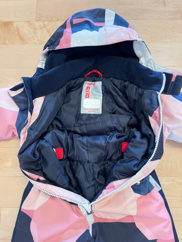 Reimatec Waterproof Snowsuit size 4T (104cm) - Pink/Navy/White in Clothing - 4T in Ottawa - Image 3