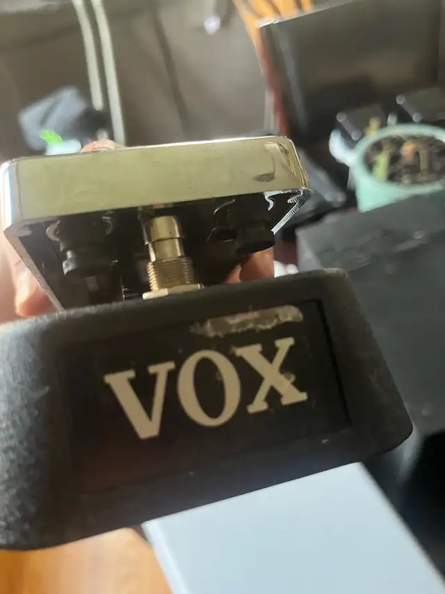 vox wah pedal in Amps & Pedals in Oshawa / Durham Region - Image 6