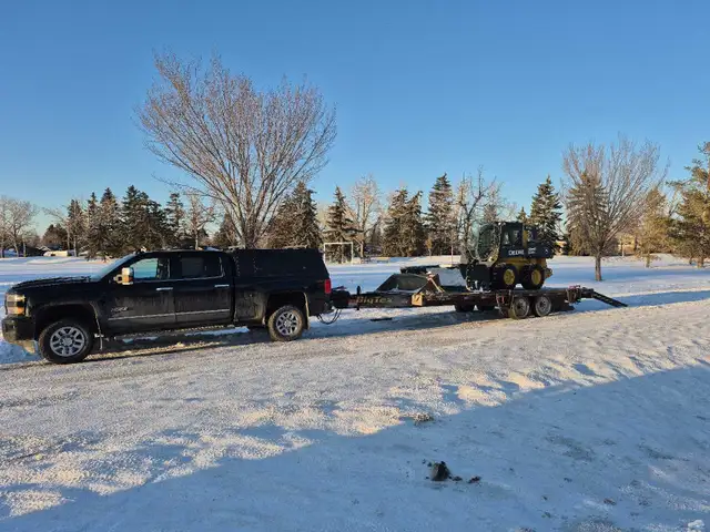 Snow Plowing and Removal services 65709805719554120