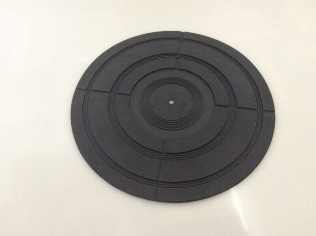 Rubber Platter Mat turntable in Stereo Systems & Home Theatre in Mississauga / Peel Region