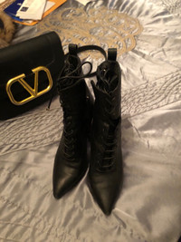 Aldo  boots 61/2