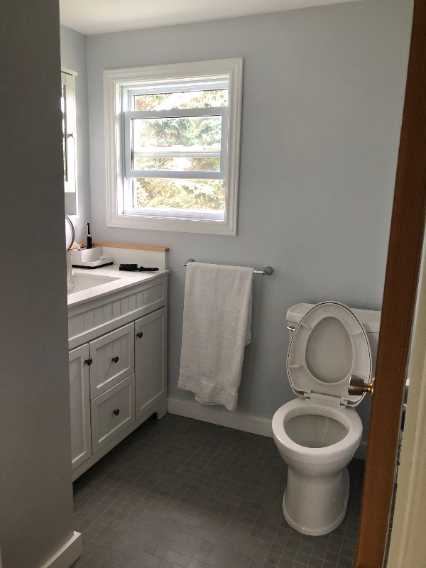 Well maintained 2 bedroom house for rent in Ross Ferry Long Term