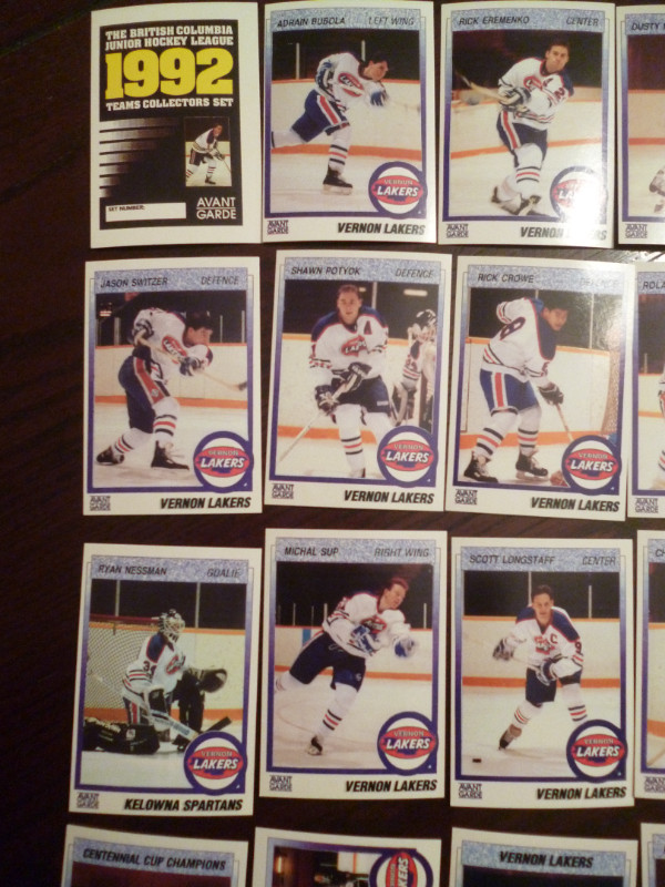 BCJHL 1992 Vernon Lakers card set of 23 dans Art et objets de collection  à Vernon - Image 3
