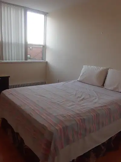 Room for Rent at Keele and Wilson (ladies only)