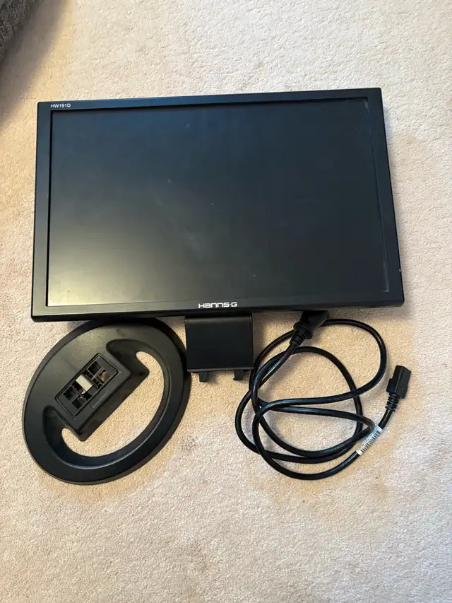 Computer monitor  in Monitors in Markham / York Region - Image 2