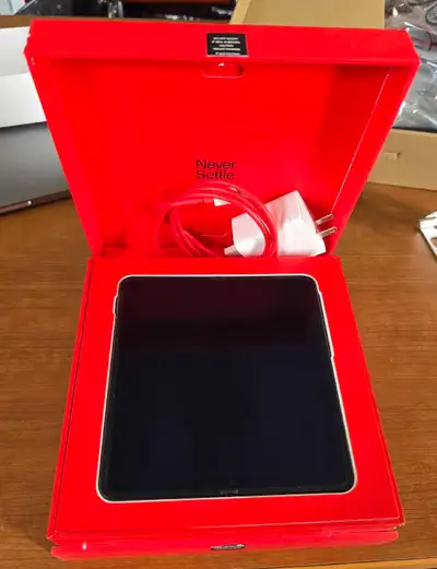 Bonjour ! Je vends mon Oneplus Open 512gb usagé en très bonne condition. Les écrans sont parfaits. P...