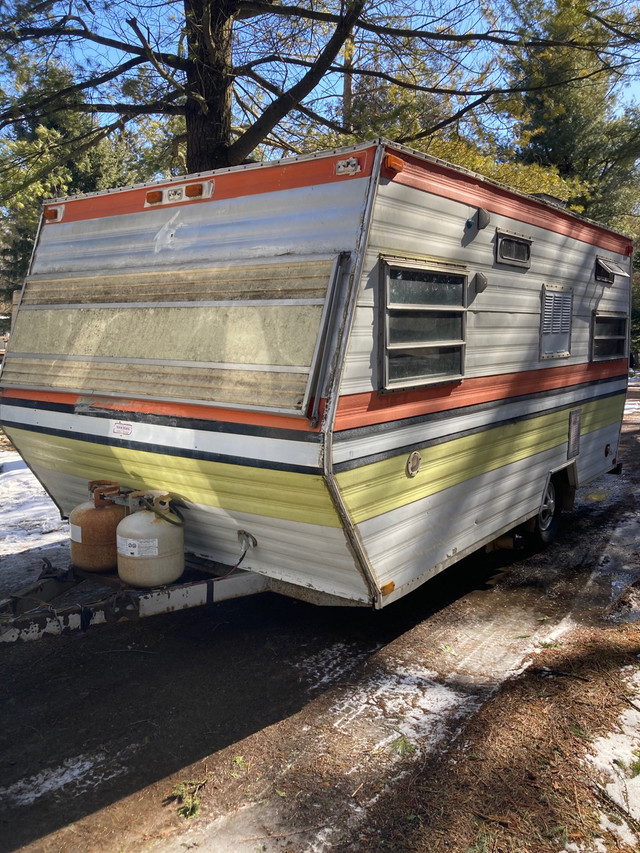 15’ mallard 1970s retro small camper trailer lightweight office  in Park Models in Barrie - Image 2