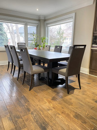 Dining table set with 8 chairs 