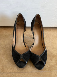 WOMENS SHOES SIZE 39