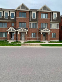 Lovely 4 Bedroom Newer Townhome for Lease in Whitbys Prime Area
