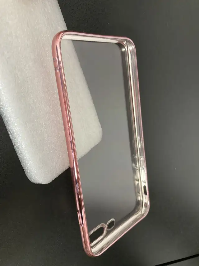 Apple iPhone 8 Plus ultra-thin silicone case and Hydrogel Film in Cell Phone Accessories in City of Toronto - Image 6
