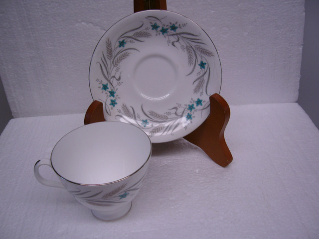 VTG footed Royal Albert “Harvest Song” Cup & Saucer in Arts & Collectibles in Dartmouth - Image 2