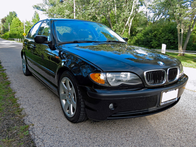 2003 BMW 325i E46 Manual 4-Door Black Premium & Sports Packages in Cars & Trucks in Mississauga / Peel Region