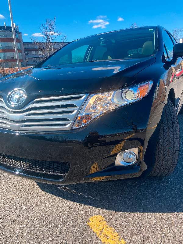 Toyota Venza 2011. 115 000km dans Autos et camions  à Ville de Montréal - Image 2