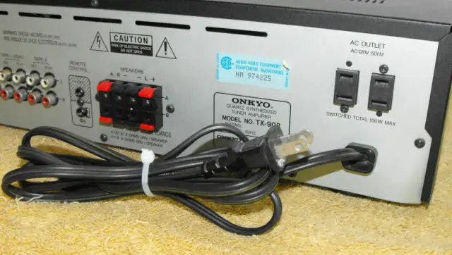 ONKYO TX-902 Quartz Synthesized Tuner Amplifier for sale in Stereo Systems & Home Theatre in Markham / York Region - Image 5