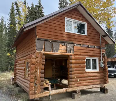 Log cabin for sale. 19'x19', two storey, full 2nd floor, 2nd floor stick framed, dual pane windows,...
