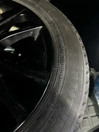 Selling a set of 235/60/18 Michelin tires, still in good condition and evenly worn. Tires are mounte...