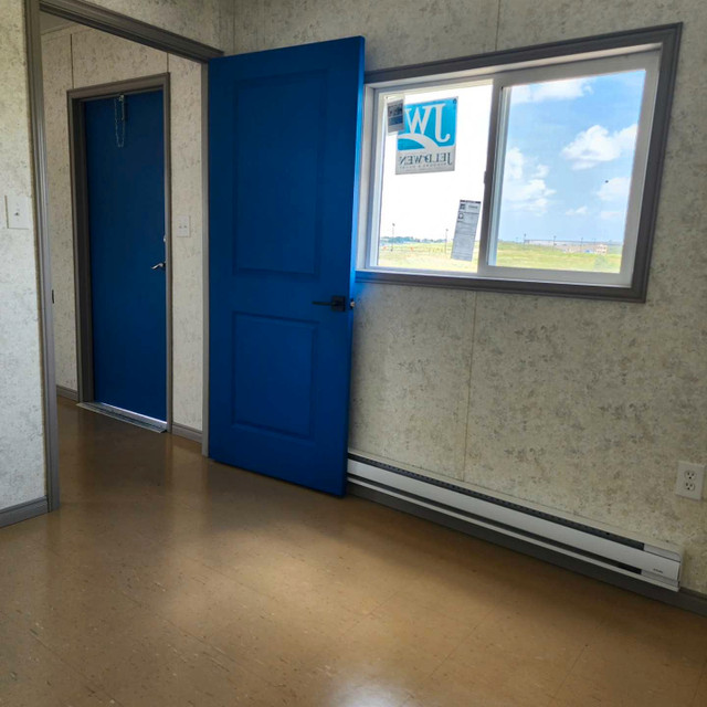 10x32 office trailer  in Other Business & Industrial in Hamilton - Image 3