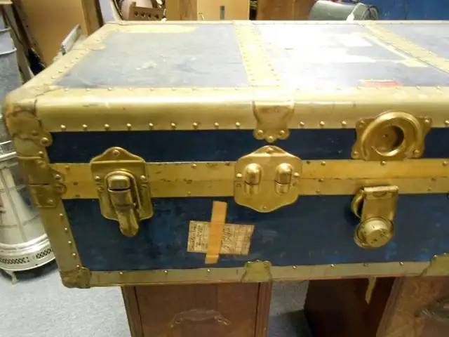 Malle de Voyage - Table de Salon Vintage in Arts & Collectibles in Sherbrooke - Image 5