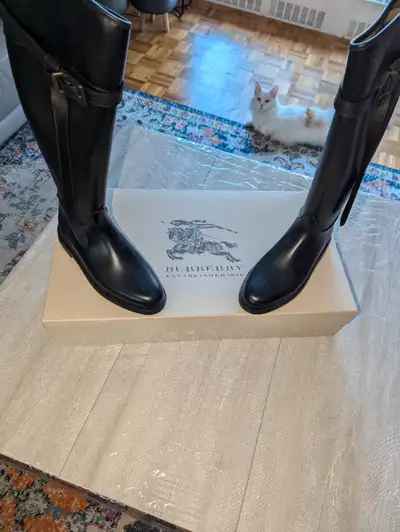 Used once womens Burberry rain boots size 39 womens, View more