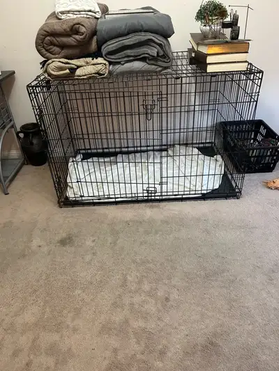 Extra Latge Dog Crate 4ft(48in) length 2.8ft(32in) Height 2.6ft(30in)depth 2 doors - side door 2.6ft...