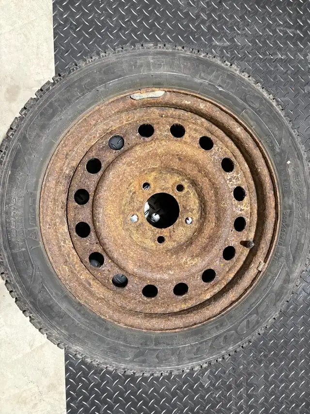 205/55 R16 - Honda civic winter tires - various thread levels in Tires & Rims in Ottawa - Image 7