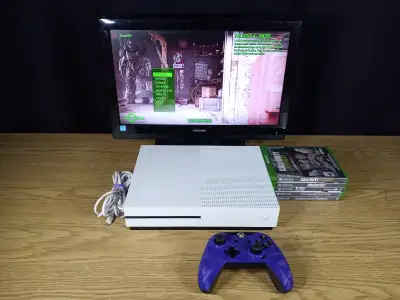 Xbox One S 512GB Avec 6 Jeux Et 1 Manette, View more