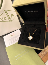 Van Cleef Pearl Necklace 18kt Gold 