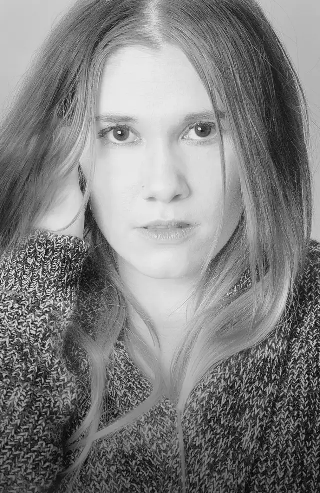 Female Model Search (TF / Collaboration)