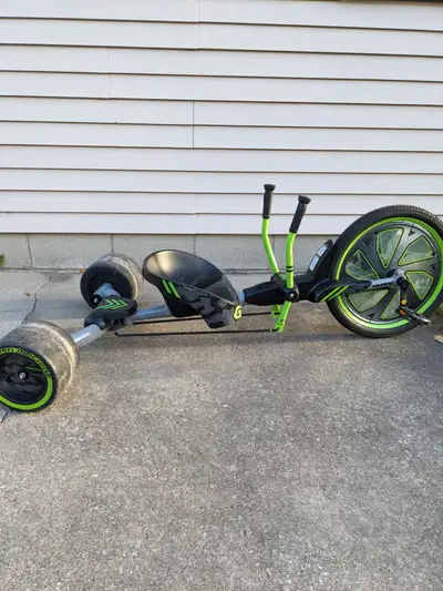 The Huffy Green Machine Trike in good working condition! Built for fun and adventure, this trike fea...