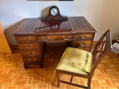 HORLOGE ANTIQUE FONCTIONNELLE, View more