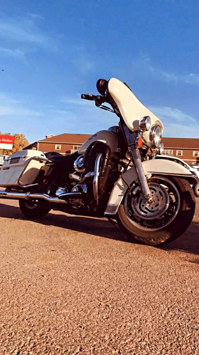 2007 Harley Davidson in Street, Cruisers & Choppers in Summerside - Image 2
