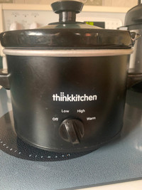 Slow cooker- Thinkkitchen- $15