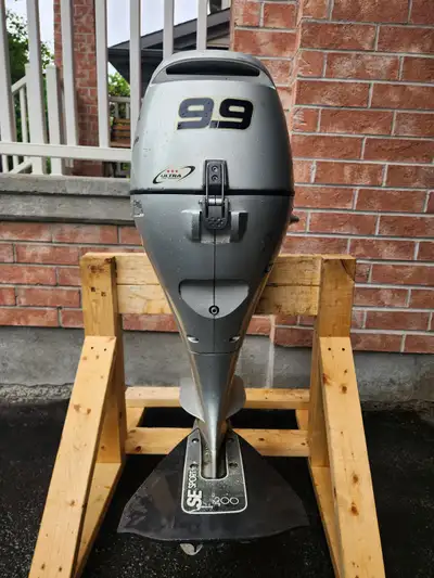 Up for sale is a Honda 9.9hp 4-stroke short shaft outboard motor with fuel tank. It is in great phys...