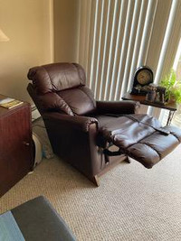Rocker-Recliner with power settings
