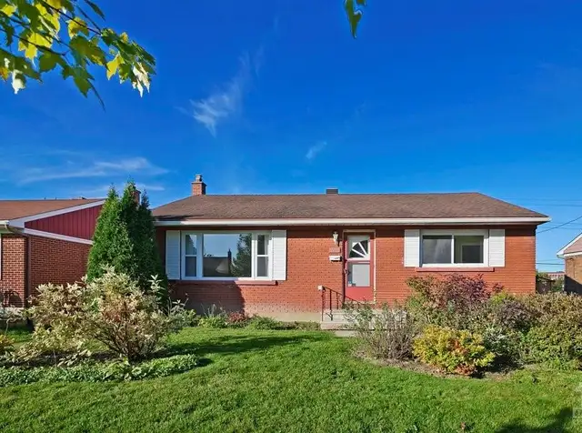 3 Bedrm, $2,600/mth, Plesser St. Elmvale Acres