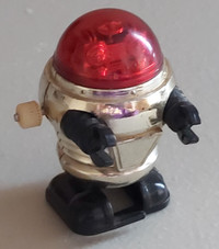 Vintage 1977 TOMY Lost in Space Wind Up Robot