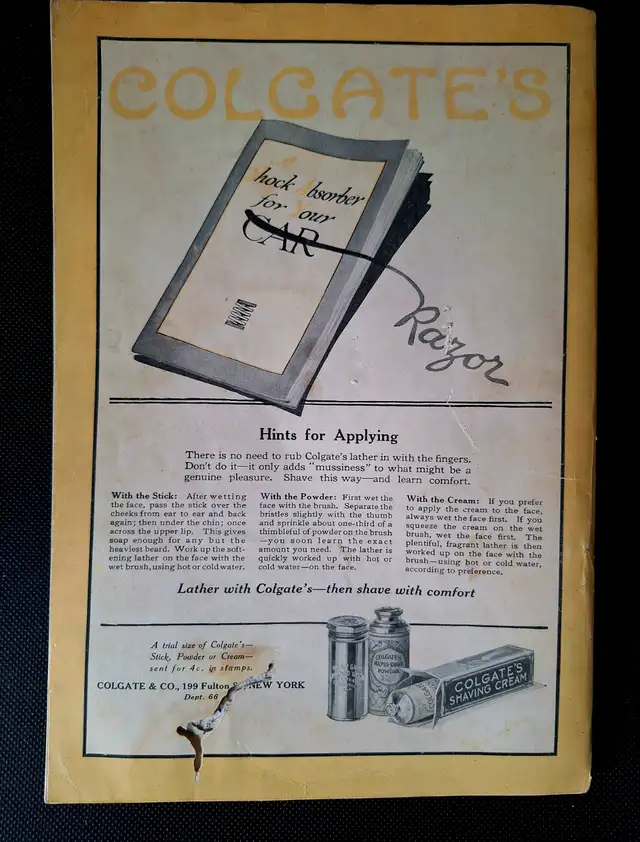 4 VINTAGE NATIONAL GEOGRAPHIC MAGAZINES in Magazines in Hamilton - Image 9