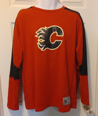 Calgary Flames Long Sleeved Pullover - Men's XL