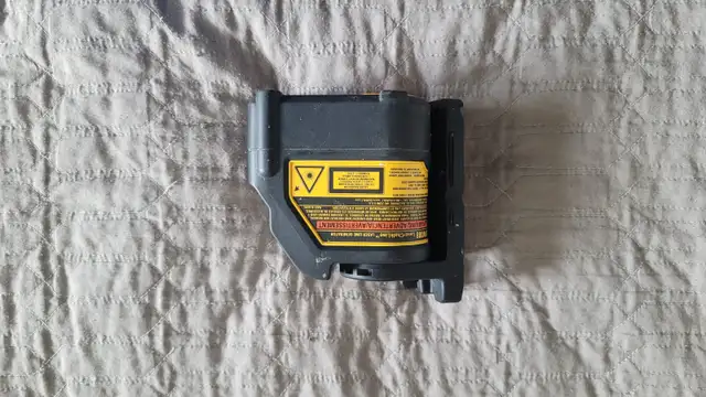 Dewalt laser level DW088 in Power Tools in Hamilton - Image 4