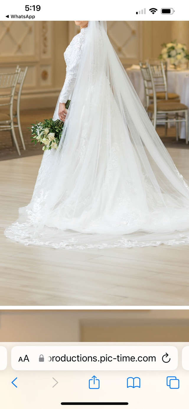 Modest Wedding dress with veil  in Wedding in Oakville / Halton Region