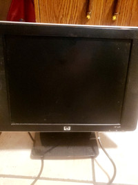 Computer monitor with built in speakers