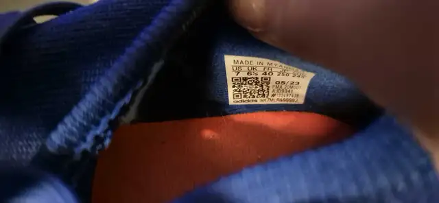 Soulier de soccer intérieur in Soccer in West Island - Image 5