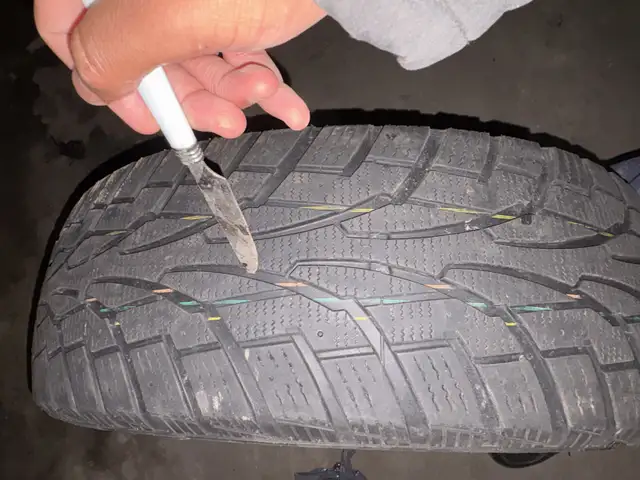 tire size 225/ 65R17 1 winter tire in Tires & Rims in Oshawa / Durham Region - Image 2