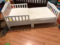 Toddler Bed with Matress