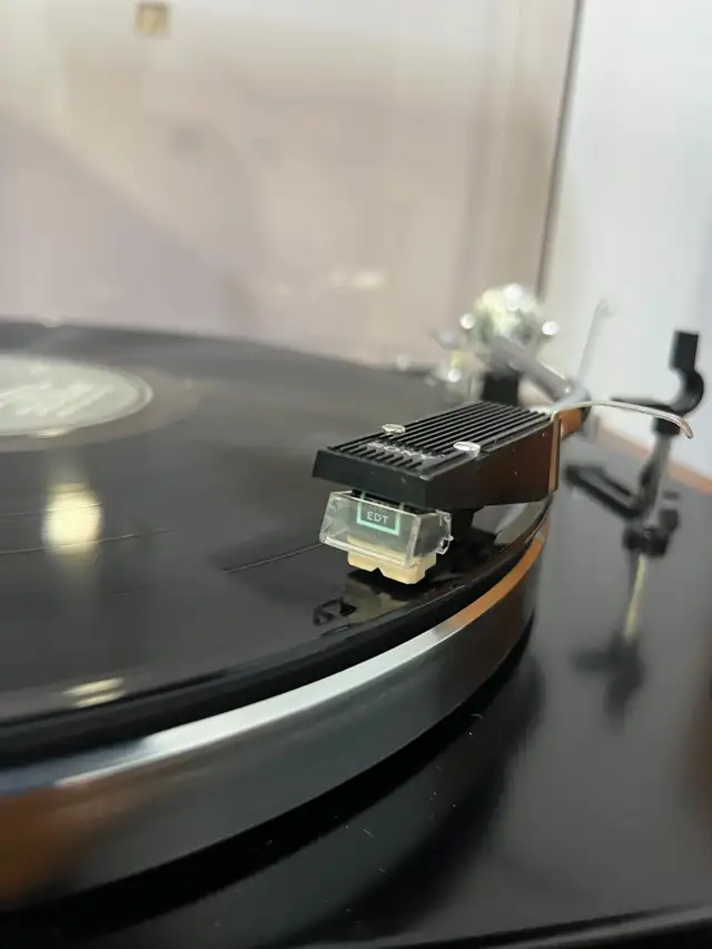 Vintage Sony Turntable in Stereo Systems & Home Theatre in City of Toronto - Image 6