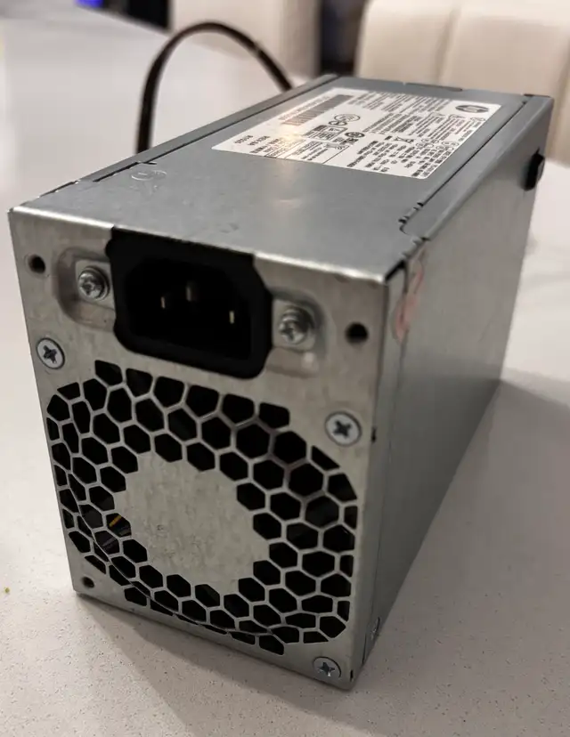 LIQUIDATION ⚡ Alimentation HP NEUVE 240W – 30$ AUJOURD’HUI in Desktop Computers in City of Montréal - Image 2
